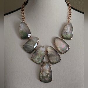 Kendra Scott Harlow Statement Necklace in Crystal Gray Illusion & Rose Gold EUC